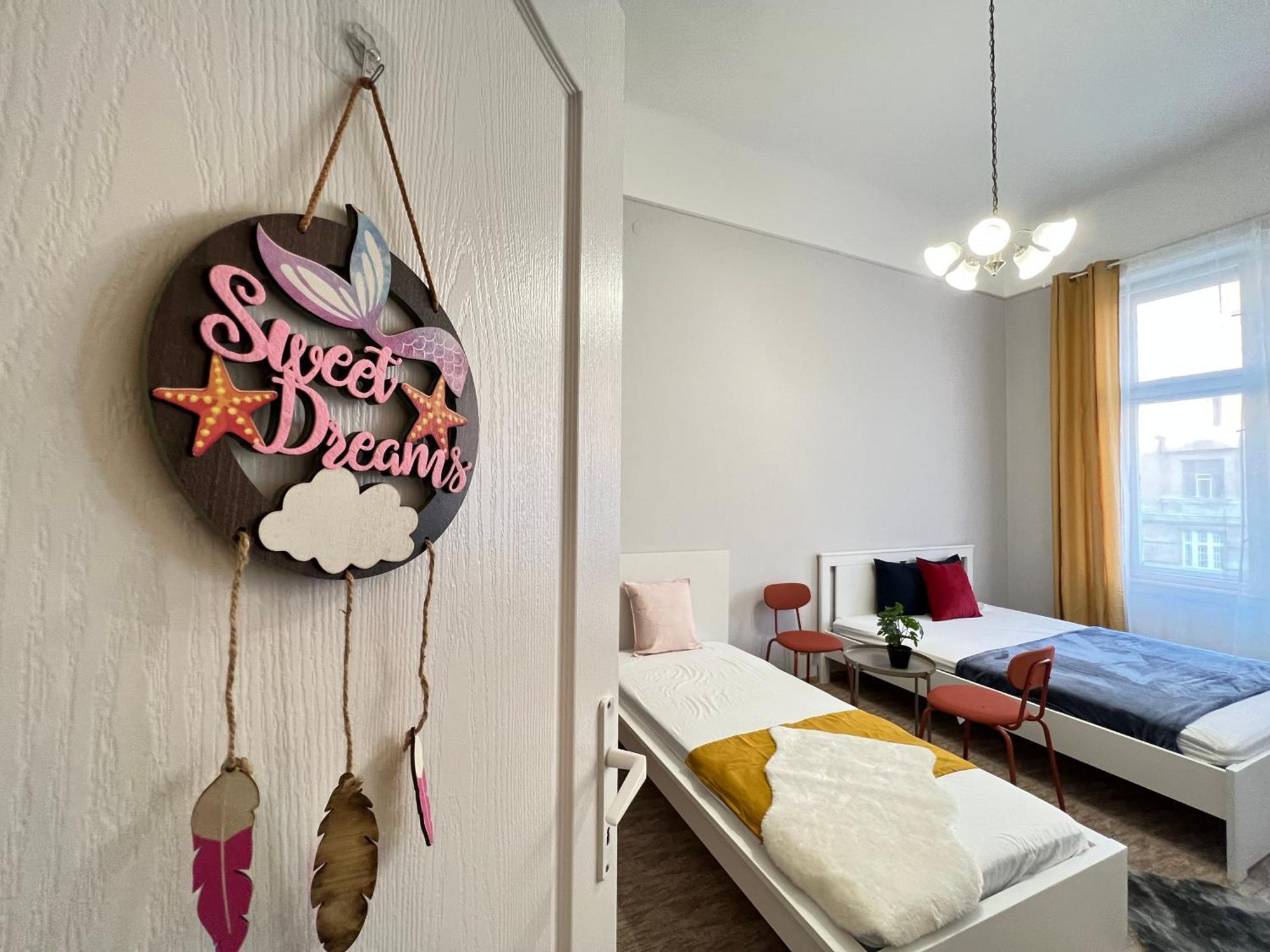 Baross Apartment With Convenience And Style Budapest Luaran gambar