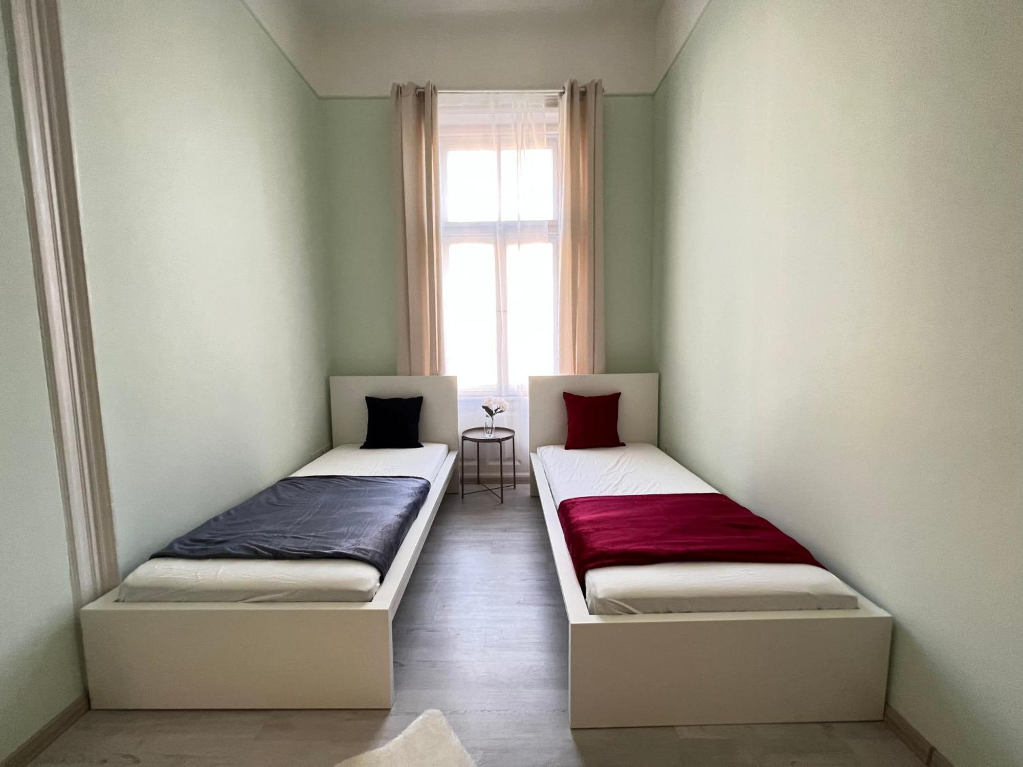 Baross Apartment With Convenience And Style Budapest Luaran gambar