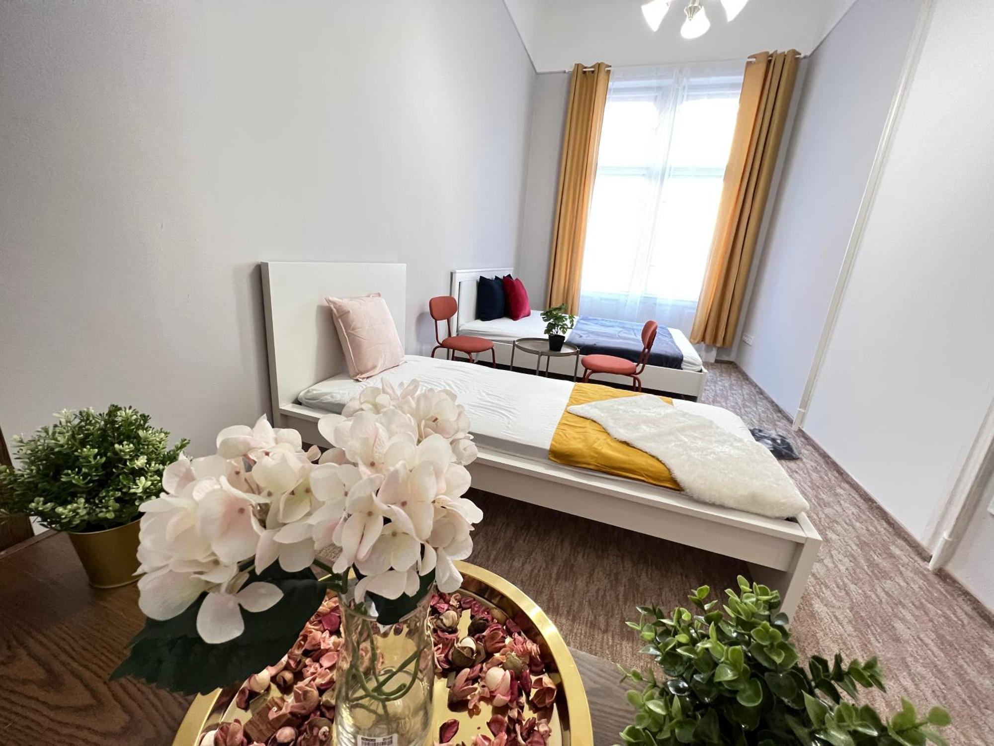 Baross Apartment With Convenience And Style Budapest Luaran gambar