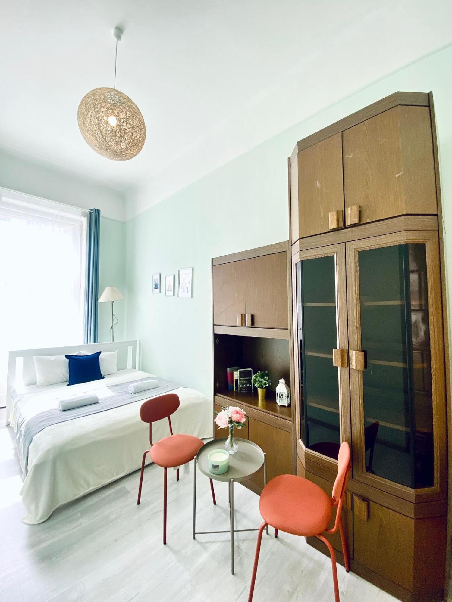 Baross Apartment With Convenience And Style Budapest Luaran gambar